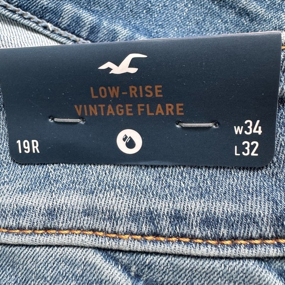 Hollister Low Rise Medium Wash Y2K Flare Jeans Two Buttons - Picture 7 of 8